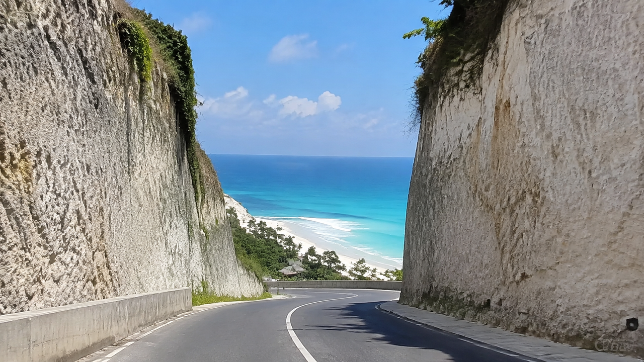 Melasti Beach &mdash; лучший пляж для эффектных пейзажей