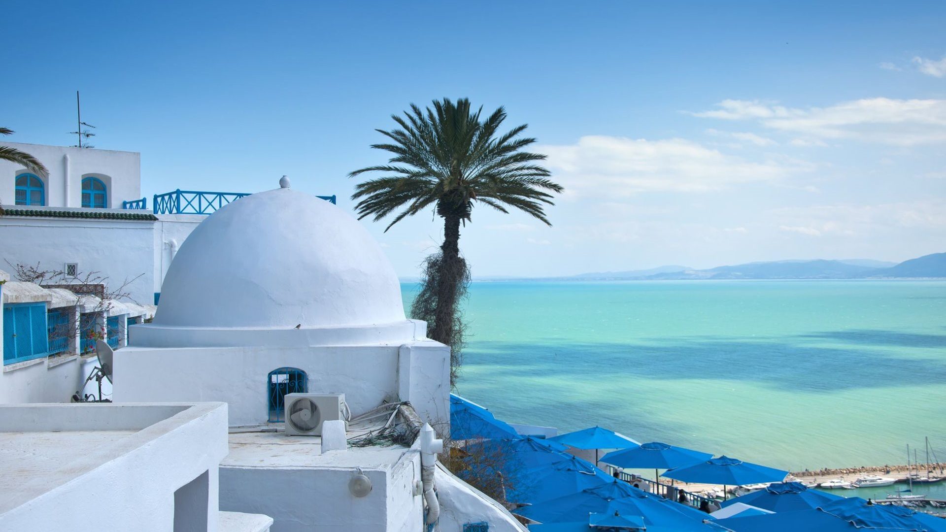Греция уходит на карантин, отели остаются открытыми