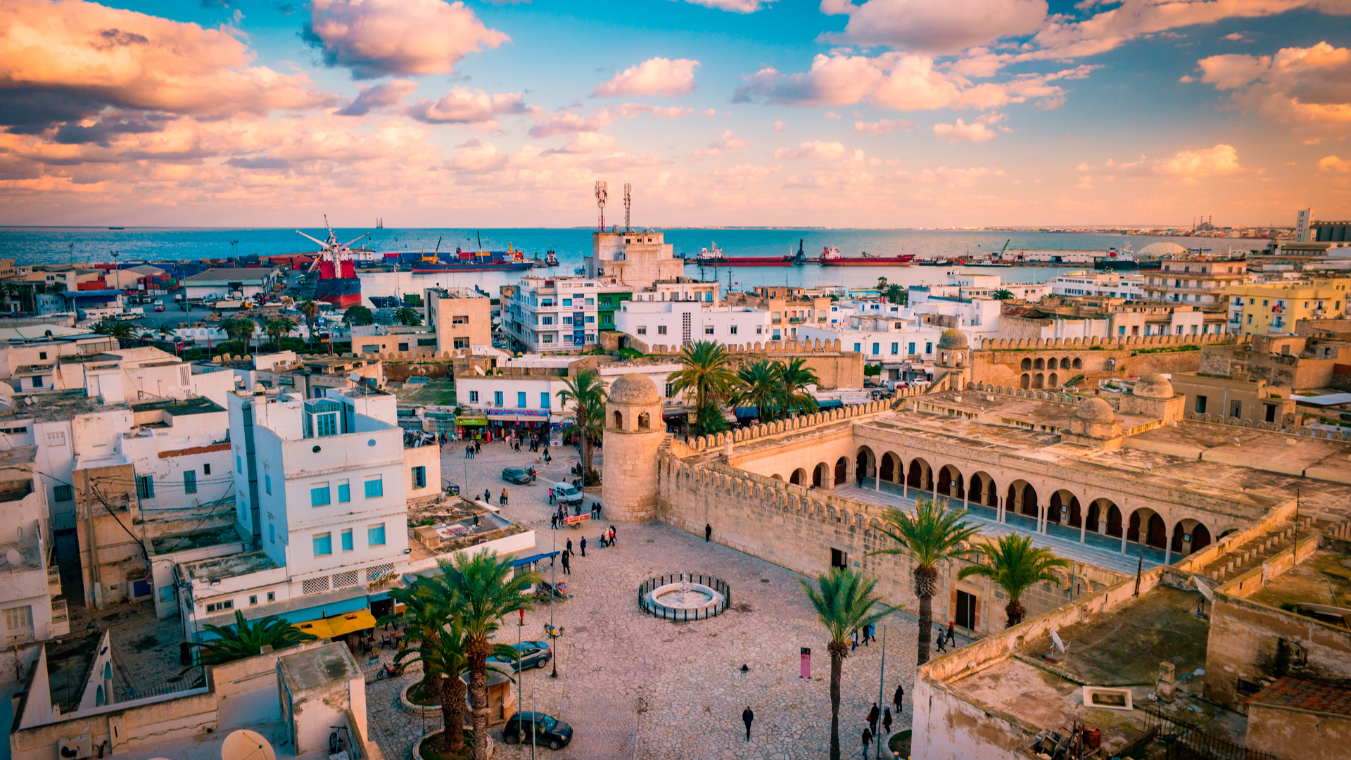 Тунис откроется для туристов 27 июня